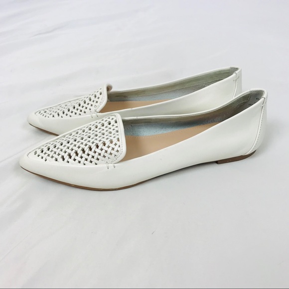 Vintage pointed toe solid white leather flats - Picture 5 of 10